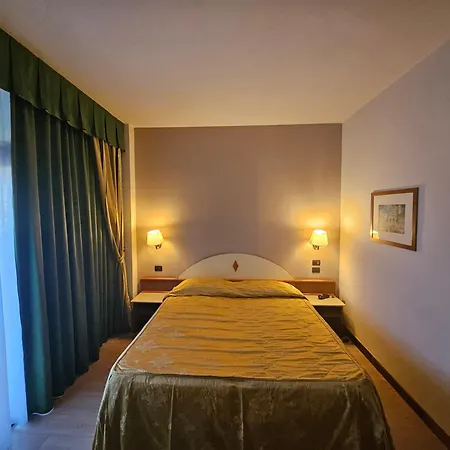 Le Hotel 3*