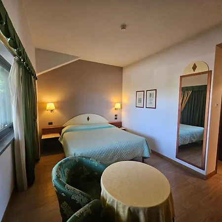 Le 3* Capannori